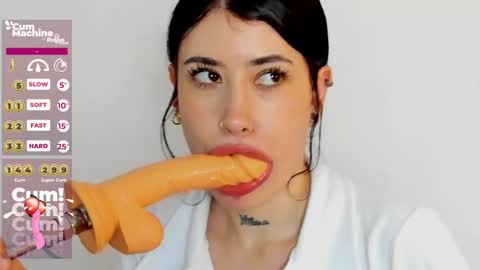 MELODY online show from December 2024 01:03:01 AM