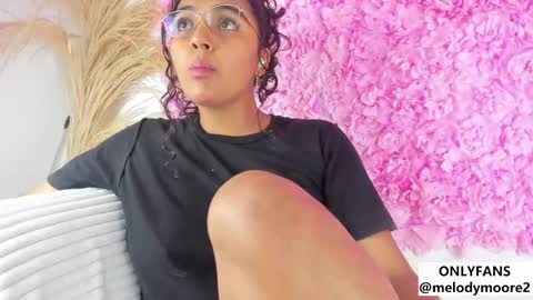 Melody online show from December 2025 01:00:01 AM