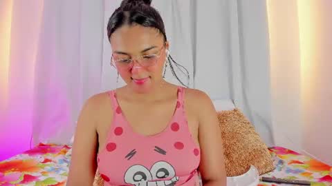 Snapshot of melodymoore_ chatting on July 2026 01:30:02 AM Melody online show from July 2026 01:30:02 AM