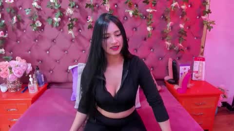 Melodysmithass online show from December 2025 02:41:01 AM