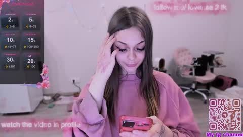 Snapshot of melonipinkbb chatting on December 2024 05:11:02 PM MELONI online show from December 2024 05:11:02 PM