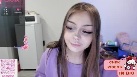 Snapshot of melonipinkbb chatting on January 2025 03:26:02 AM MELONI online show from January 2025 03:26:02 AM