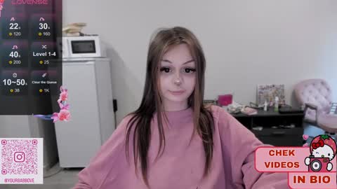 Snapshot of melonipinkbb chatting on February 2025 12:05:02 PM MELONI online show from February 2025 12:05:02 PM