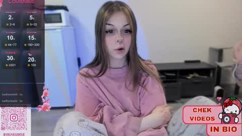 Snapshot of melonipinkbb chatting on February 2025 05:48:02 AM MELONI online show from February 2025 05:48:02 AM