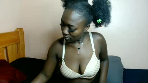 Snapshot of melrose_nadia chatting on June 2026 11:23:01 AM mel online show from June 2026 11:23:01 AM