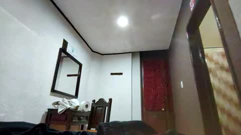 Snapshot of meltingdab chatting on November 2025 11:51:02 PM meltingdab online show from November 2025 11:51:02 PM