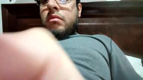 Snapshot of meltingdab chatting on December 2025 01:46:02 AM meltingdab online show from December 2025 01:46:02 AM