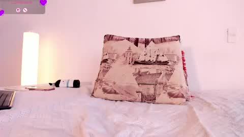 Snapshot of mely_rosee chatting on May 2026 12:46:02 PM online show from May 2026 12:46:02 PM