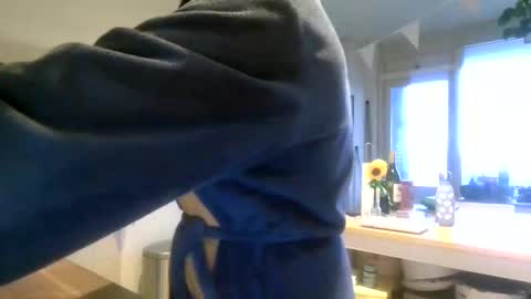 Snapshot of meneerkaas chatting on November 2025 08:16:02 AM meneerkaas online show from November 2025 08:16:02 AM