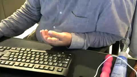 Snapshot of mentosgum chatting on September 2025 09:37:02 PM mentosgum online show from September 2025 09:37:02 PM