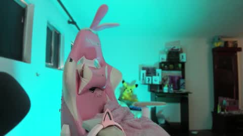 meowmelf online show from December 2025 03:30:02 PM