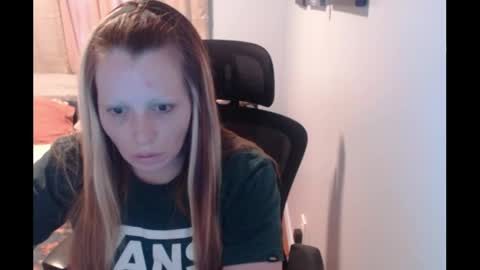 Snapshot of meowzers777 chatting on June 2026 02:16:02 AM meowzers777 online show from June 2026 02:16:02 AM