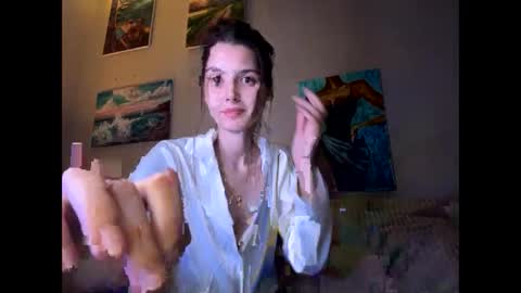 Snapshot of meralynn chatting on April 2026 06:38:02 PM LEVA online show from April 2026 06:38:02 PM