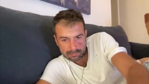 Snapshot of mercedes190d chatting on May 2026 01:54:01 AM Mercedes190d online show from May 2026 01:54:01 AM