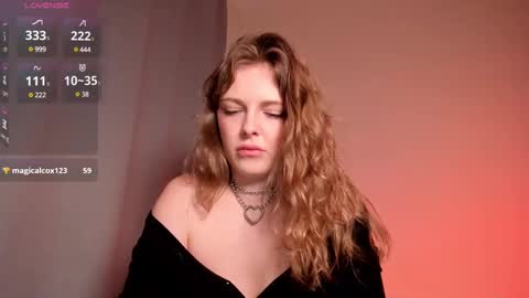 mercedescutee online show from March 2025 06:37:02 PM