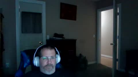 mercer1977 online show from September 2025 03:45:01 PM