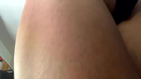 gurlnips online show from December 2024 04:47:02 PM