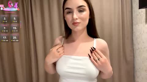 Rina online show from October 2025 06:09:01 PM