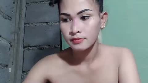 Snapshot of merietiny chatting on February 2025 03:30:01 AM merietiny online show from February 2025 03:30:01 AM