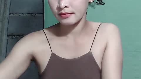 Snapshot of merietiny chatting on February 2025 12:15:02 PM merietiny online show from February 2025 12:15:02 PM