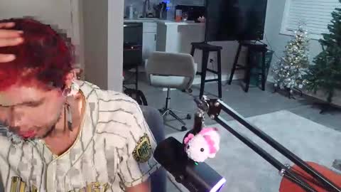 Snapshot of merlinharriss chatting on December 2025 11:21:01 PM Merlinz Magic online show from December 2025 11:21:01 PM