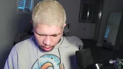 Snapshot of merlinharriss chatting on January 2026 08:12:01 PM Merlinz Magic online show from January 2026 08:12:01 PM