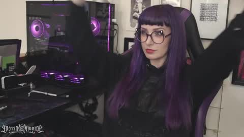 Snapshot of merrickmonroe chatting on October 2025 09:34:01 PM merrick monroe online show from October 2025 09:34:01 PM