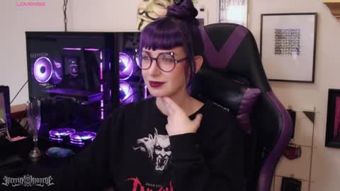 Snapshot of merrickmonroe chatting on November 2025 09:04:01 PM merrick monroe online show from November 2025 09:04:01 PM