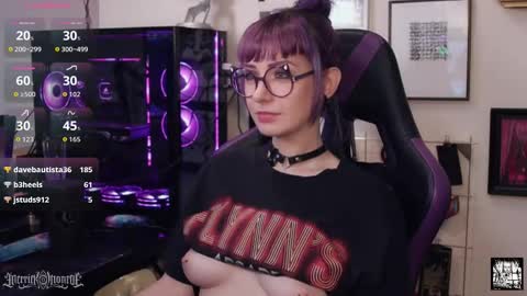 Snapshot of merrickmonroe chatting on November 2025 08:09:01 PM merrick monroe online show from November 2025 08:09:01 PM