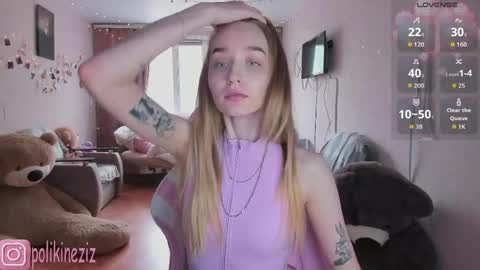 Snapshot of merryl_clark chatting on April 2026 12:30:01 PM Sara online show from April 2026 12:30:01 PM