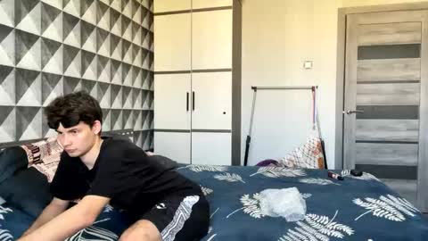 Johnny and Hailey online show from November 2025 04:44:01 AM