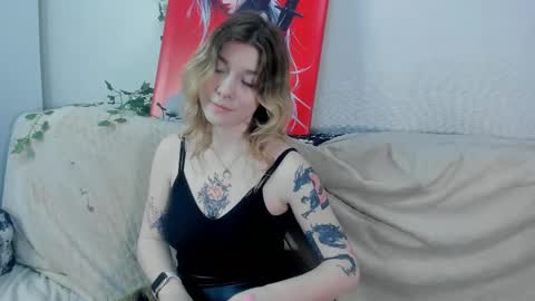 Snapshot of merylfenney chatting on March 2025 02:41:02 AM Louis online show from March 2025 02:41:02 AM