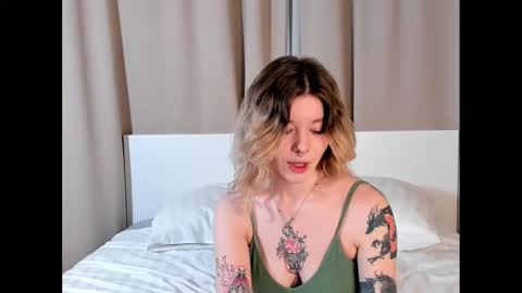 Snapshot of merylfenney chatting on March 2025 10:10:02 PM Louis online show from March 2025 10:10:02 PM