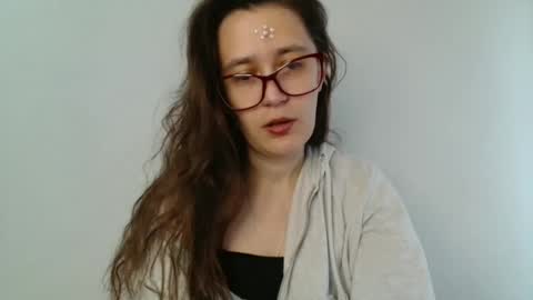 Jessica online show from October 2025 07:41:02 AM