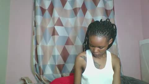 Snapshot of messyluna chatting on June 2026 03:12:01 PM meggy and bree online show from June 2026 03:12:01 PM