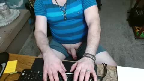 Snapshot of metalsharkk chatting on January 2025 12:17:02 AM metalsharkk online show from January 2025 12:17:02 AM