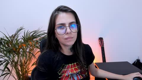 Meurif online show from February 2025 07:07:01 PM