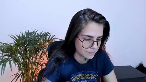 Meurif online show from February 2025 07:36:01 PM