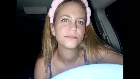 mezzy69 online show from September 2025 08:38:02 AM