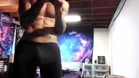 Snapshot of mfbadboii chatting on January 2025 06:37:01 AM BadBoii online show from January 2025 06:37:01 AM