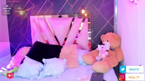 Mia online show from January 2026 03:43:02 AM