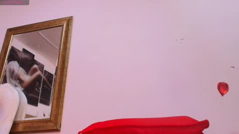 Emi online show from February 2025 07:47:02 PM