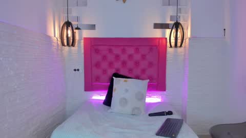 Mia Blonde online show from January 2025 07:15:01 PM