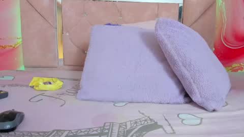 mia__blaze_ online show from April 2026 03:01:02 AM