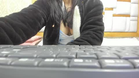 Snapshot of mia__megan chatting on February 2025 11:55:01 AM mia__megan online show from February 2025 11:55:01 AM