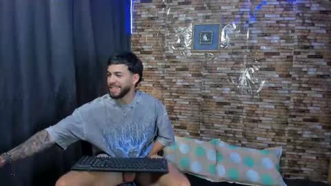 Mia and vincentt model indepent online show from March 2025 09:29:02 AM