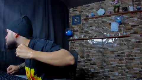 Mia and vincentt model indepent online show from October 2025 06:05:01 AM