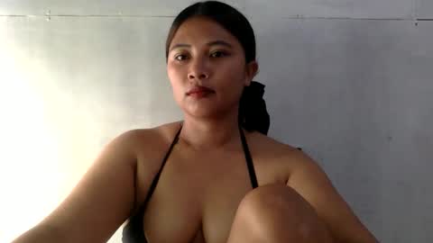 mia_bella04 online show from February 2026 02:23:01 AM