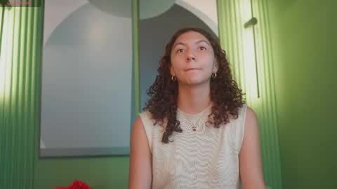 Belmont and Mia online show from April 2026 07:00:02 PM