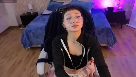 Snapshot of mia_bloom2 chatting on May 2026 04:52:02 AM mia online show from May 2026 04:52:02 AM